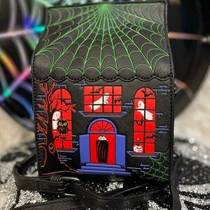 🖤👻❤️BNWOT-MAD ENGINE VIRAL HALLOWEEN SUPER CUTE HAUNTED HOUSE CROSSBODY 🖤👻❤️